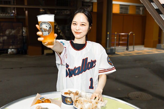 神宮球場のグルメがアツい!【山本萩子の6−4−3を待ちわびて】第229回